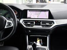 BMW Řada 3 320d xDrive M-SPORT 1M ČR - 6
