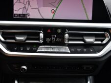 BMW Řada 3 320d xDrive M-SPORT 1M ČR - 25