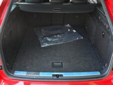Škoda Superb 2.0TDi REZERVACE - 38