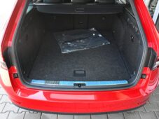 Škoda Superb 2.0TDi REZERVACE - 39