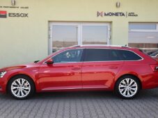 Škoda Superb 2.0TDi REZERVACE - 10
