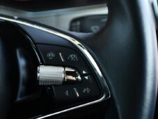 Škoda Superb 2.0TDi REZERVACE - 26