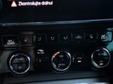 Škoda Superb 2.0TDi REZERVACE - 28