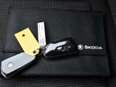 Škoda Octavia 2.0TDi DSG 2xKOLA - 38