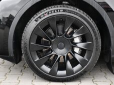Tesla Model Y LONG RANGE DUAL MOTOR AWD - 38