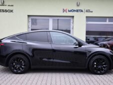 Tesla Model Y LONG RANGE DUAL MOTOR AWD - 11