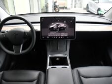 Tesla Model Y LONG RANGE DUAL MOTOR AWD - 4
