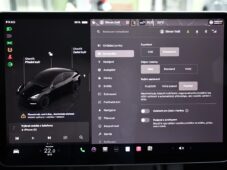 Tesla Model Y LONG RANGE DUAL MOTOR AWD - 27