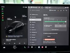 Tesla Model Y LONG RANGE DUAL MOTOR AWD - 28