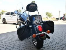 Kawasaki VN 1600 Classic - 4