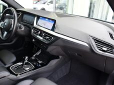 BMW Řada 2 218i M-SPORT LED HUD 1M ČR - 17