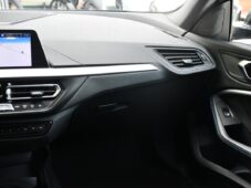 BMW Řada 2 218i M-SPORT LED HUD 1M ČR - 7