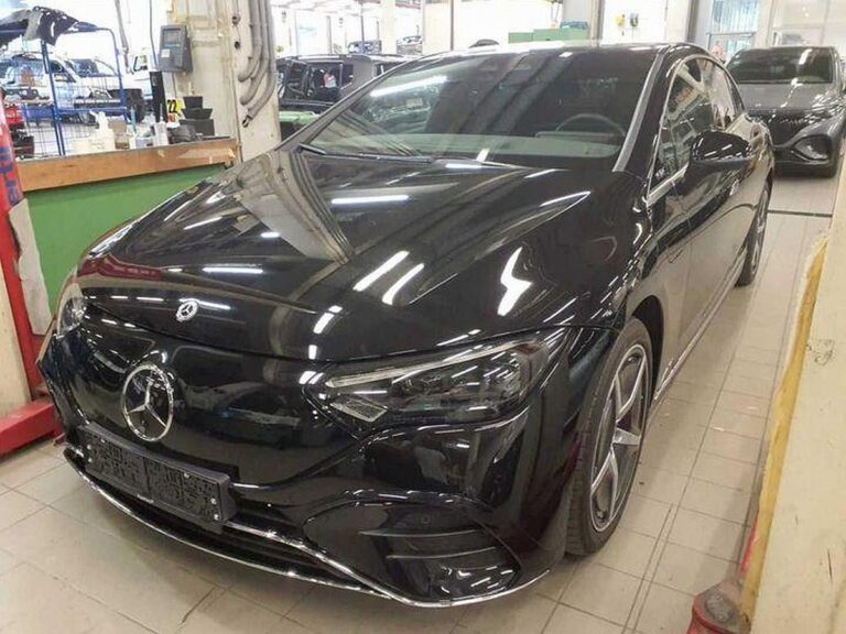 Mercedes-Benz EQE 350 AMG Rezervace - 1