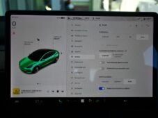 Tesla Model 3 STANDARD PLUS - 28