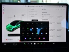 Tesla Model 3 STANDARD PLUS - 31