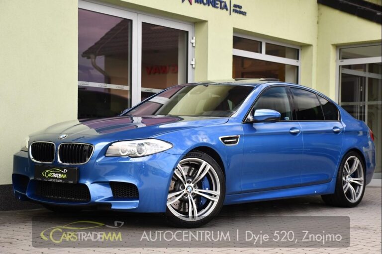 BMW M5 4.4 V8 NVISION HUD TOP STAV ČR - 1