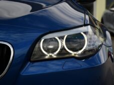 BMW M5 4.4 V8 NVISION HUD TOP STAV ČR - 55