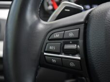 BMW M5 4.4 V8 NVISION HUD TOP STAV ČR - 26