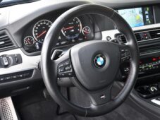 BMW M5 4.4 V8 NVISION HUD TOP STAV ČR - 15