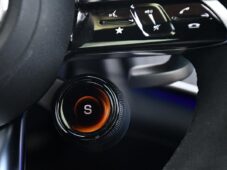 Mercedes-Benz EQE 43 AMG - 28