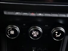 Renault Captur 1.3Tce 96 kW AUTOMAT NAV - 29