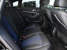 BMW Řada 2 218d M-SPORT PANO TAŽNÉ 1M ČR - 22