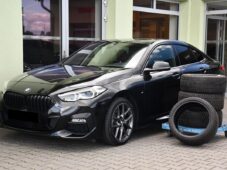 BMW Řada 2 218d M-SPORT PANO TAŽNÉ 1M ČR - 1
