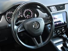 Škoda Octavia 1,6TDi DSG CARPLAY NAVI - 9