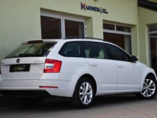 Škoda Octavia 1,6TDi DSG CARPLAY NAVI - 4