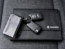 Škoda Karoq 1.5TSi DSG STYLE 2xALU ZÁRUKA - 37