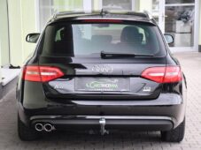 Audi A4 2.0TDi TAŽNÉ 2XKLÍČ P.SENZORY - 9