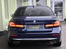 BMW Řada 5 540i xD LUXURY HUD LASER TAŽNÉ - 9
