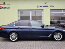 BMW Řada 5 540i xD LUXURY HUD LASER TAŽNÉ - 11