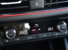 Škoda Kamiq 1.5TSi MONTE CARLO DSG PANO - 26