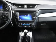 Toyota Avensis 2.0D ČR MOTOR BMW - 22