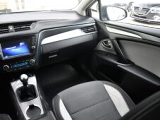 Toyota Avensis 2.0D ČR MOTOR BMW - 23