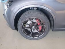 Alfa Romeo Stelvio 2.9 V6 Bi-T. 382 kW Quadrifogl - 9