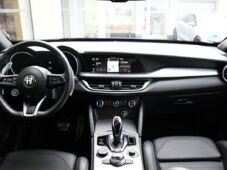 Alfa Romeo Stelvio VELOCE Q4 1M ZÁRUKA - 4