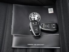 Alfa Romeo Stelvio VELOCE Q4 1M ZÁRUKA - 34