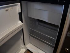 Ahorn Ostatní 2.3dCi CAMP ECO 690 - 32