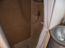 Ahorn Ostatní 2.3dCi CAMP ECO 690 - 34