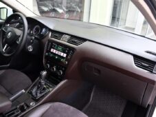 Škoda Octavia 2.0TDi L&K 135kW 4X4 ACC ČR - 16