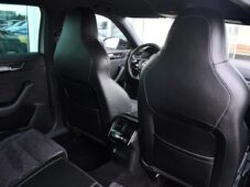 Škoda Superb 2.0TDi SPORTLINE ACC TAŽNÉ 1M - 14