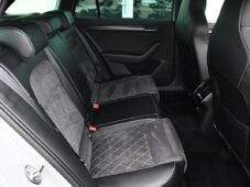 Škoda Superb 2.0TDi SPORTLINE ACC TAŽNÉ 1M - 15
