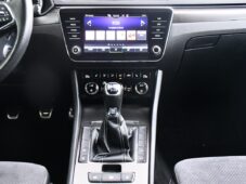 Škoda Superb 2.0TDi SPORTLINE ACC TAŽNÉ 1M - 22