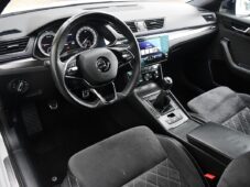 Škoda Superb 2.0TDi SPORTLINE ACC TAŽNÉ 1M - 8