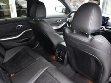 BMW Řada 3 320d xD MSPORT PANO NTOP 1M ČR - 14