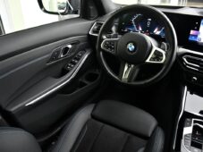BMW Řada 3 320d xD MSPORT PANO NTOP 1M ČR - 21
