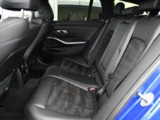BMW Řada 3 320d xDrive M-SPORT TAŽNÉ ČR 1 - 18