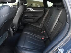BMW Řada 4 420d xD M-SPORT HK TAŽNÉ 1M ČR - 18